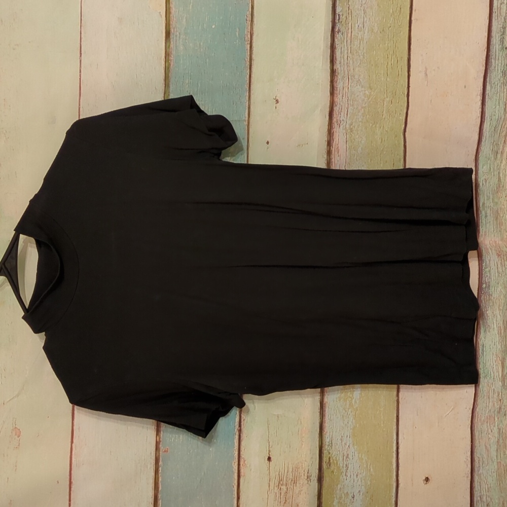 Basic Black Tee